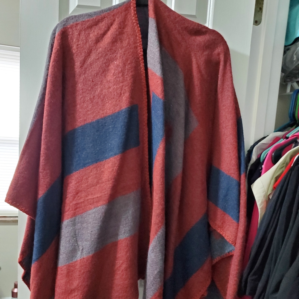 BB Dakota poncho